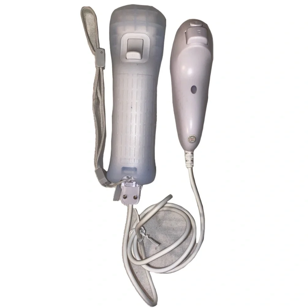 Nintendo Wii & Wii U Motion 2 in 1 Controller & Nunchuck Remote, White 2PCS